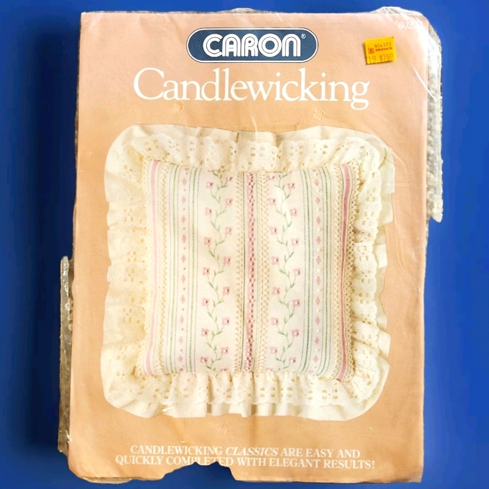 VTG NWT Caron Pillow Cover Candlewicking Embroidery Kit